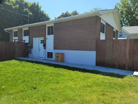 4 Guy Street Unit 2 - Photo 2