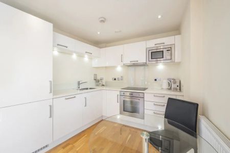 1 bedroom flat in 82 Tanner Street - Photo 3