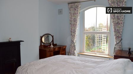 Cozy room in 3-bedroom house in Stoneybatter, Dublin - Photo 4