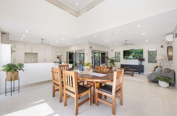 12 Havana Street, Rowes Bay - Photo 1