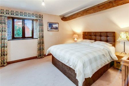 2 bedroom barn conversion to rent - Photo 3