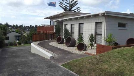 Wonderful in Torbay - Photo 5