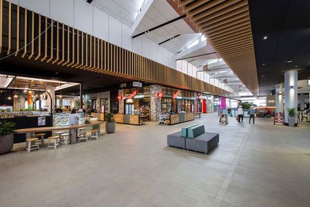 Modern Low Maintenance & Convenience - Photo 3