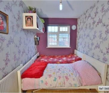 4 bedroom terraced house to rent - Photo 2