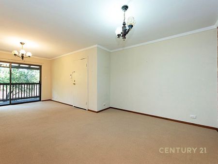 Unfurnished 2 Bedroom Apartment in a Secure Complex. - Photo 3
