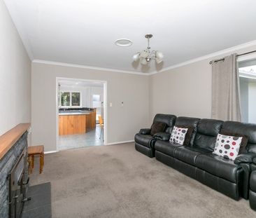 A tidy three-bedroom family home, open plan kitchen/dining into liv... - Photo 1