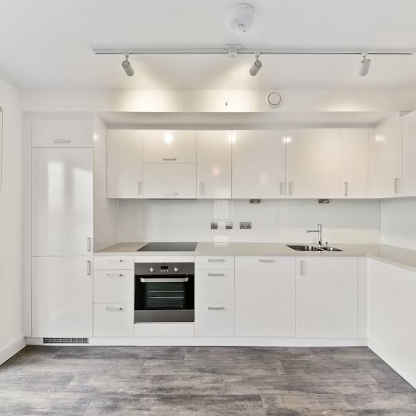 3 bedroom apartment - Photo 1