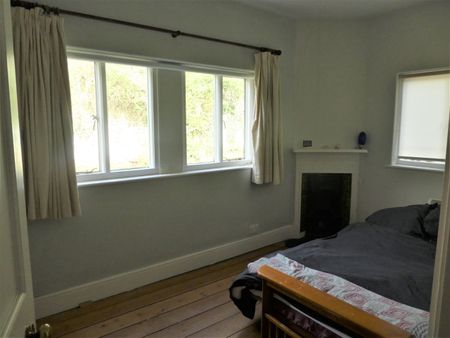 2 Bed Semi-Detached House, Ashton Court Estate, BS41 - Photo 3
