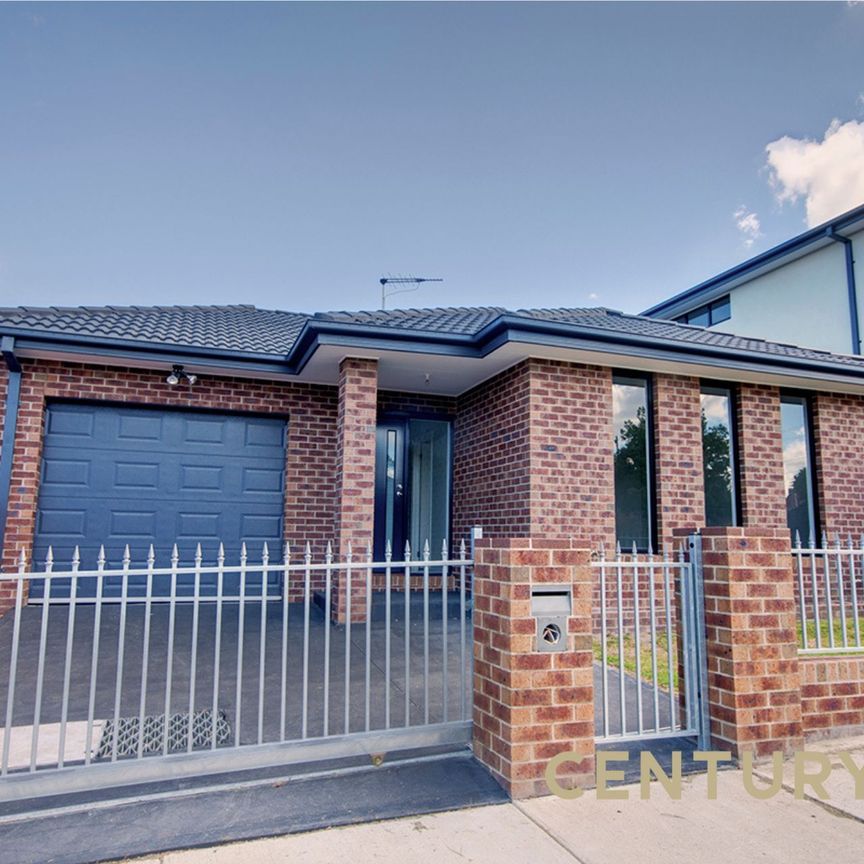 Modern 3-Bedroom Home in Prime Dandenong Location - Photo 1