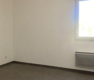 Appartement 3 pièces 53m2 MARSEILLE 5EME 814 euros - Photo 3