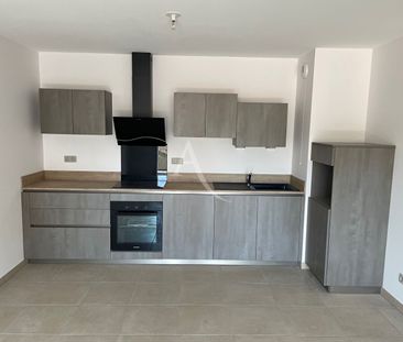 Location Appartement 3 pièces 68m² - Photo 5