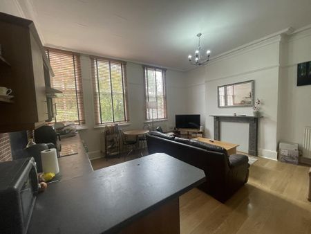 2 bedroom flat to rent - Photo 4