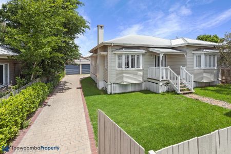 16 Rosewood Street, 4350, Toowoomba City Qld - Photo 5