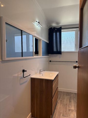 Short walk into local Gisborne CBD - Photo 4