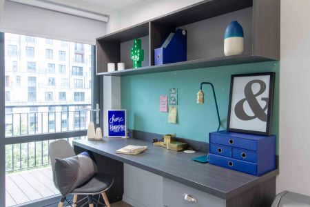 Bronze Studio - Photo 2