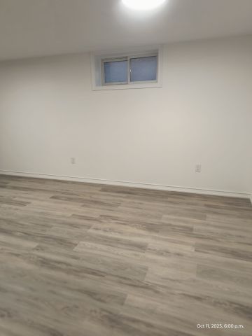 For Lease - 76 Pearson Ave Pearson Avenue, Richmond Hill, Ontario - Photo 5