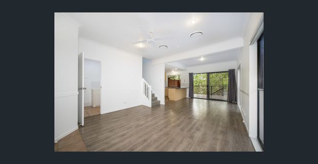 Modern Two-Level Townhome with Entertainer’s Deck in the Heart of Toowong - Photo 1