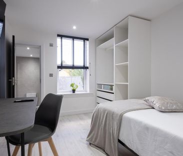 4 bedroom terraced house to rent - Photo 6