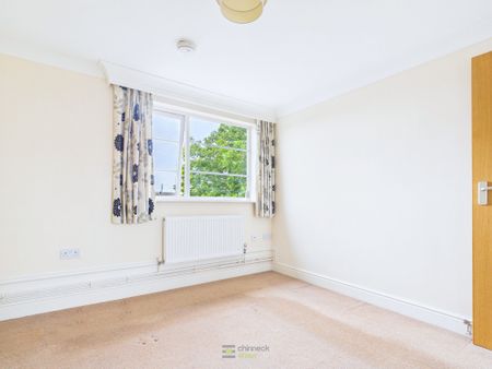 Flat 16, Magdalen Court, London Road, Portsmouth - Photo 2