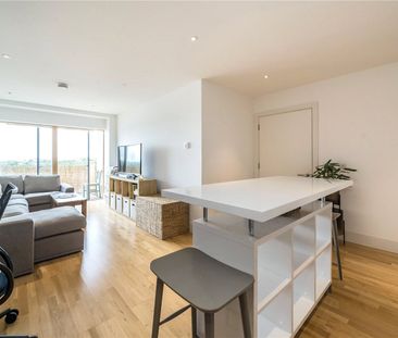 Derry Court, London, SW16, London - Photo 3