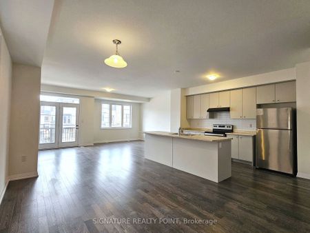 Townhouse For Lease | X8086244 - Photo 4