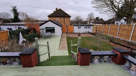 Highfield Road, Romford, RM5 3AW, Property for rent - Photo 4