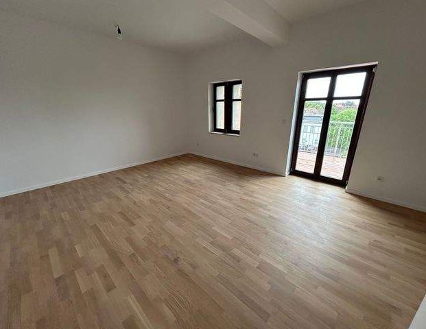 Erstbezug nach Sanierung - Geräumige 2- Zimmer Maisonette-Wohnung mit EBK und Balkon zu vermieten! - Photo 1