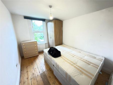 6 bedroom terraced house to rent - Photo 5