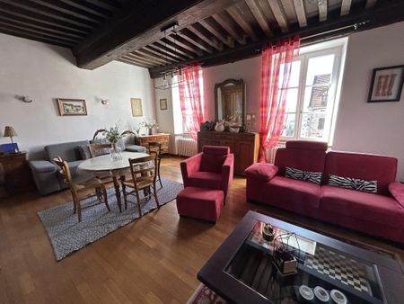 Location Appartement 4 pièces Meublé 185m² MONTCENIS 71710 - Photo 3