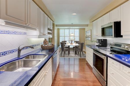 For Lease - 12 Old Mill Trail Unit# 503, Toronto, Ontario - Photo 3