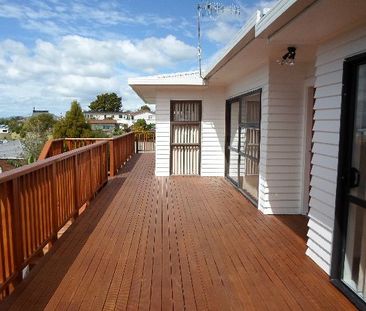 Property Management3 Tudor Place, Mairangi Bay - Townhouse for Rent - Photo 1