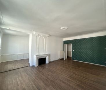 Location Appartement 6 pièces 137m² - Photo 4