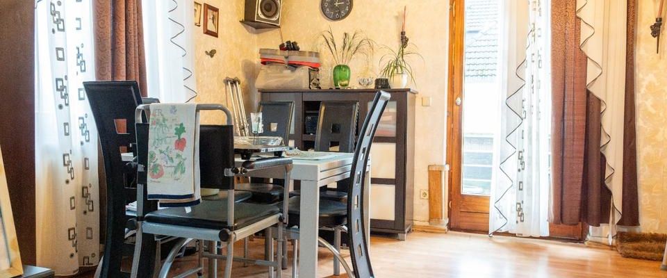 Altbauwohnung mit großem Balkon im Herzen von Bielefeld-Heepen - Foto 1