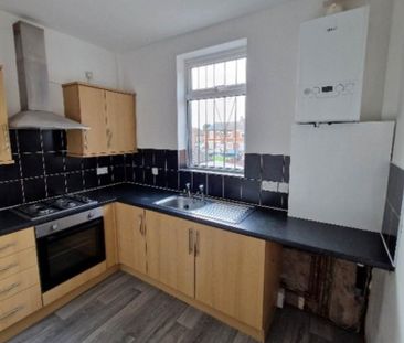 2 bedroom flat to rent - Photo 4