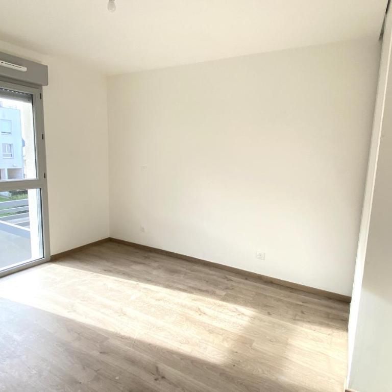 Appartement au 1 er étage, une chambre, balcon, place de parking - Photo 1