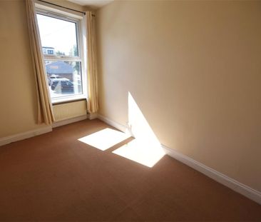 Heath Road, Twickenham - 1 bedroomProperty for lettings - Chasebuch... - Photo 4