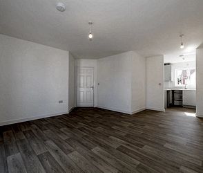 Central Boulevard, Aylesham, Canterbury, CT3 3GT, Kent - Photo 1