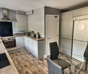 One-Bedroom House share - Photo 3