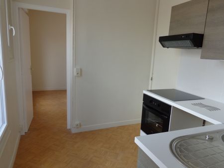 Appartement RUE DE FISMES - Photo 4