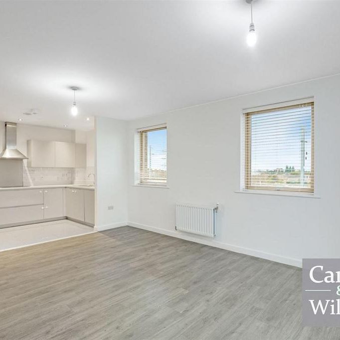 3 bedroom apartment to rent - Photo 1