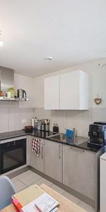 Bel appartement de 2.5 pièces avec grand balcon dans résidence neuve - Foto 3