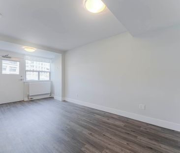 Valhalla Court [1] - Photo 1