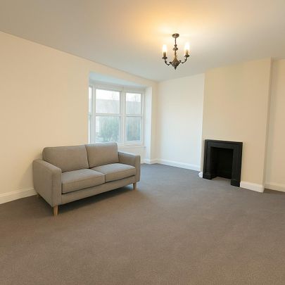 4 bedroom terraced house to rent - Photo 1