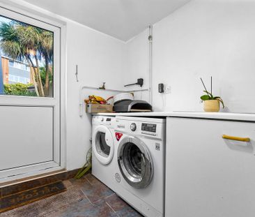 4 bedroom semi-detached house to rent - Photo 1