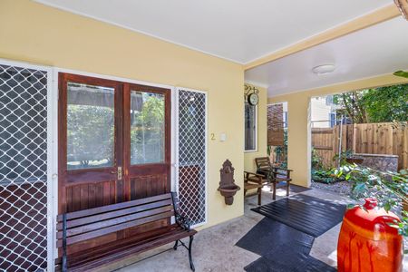 2/47 Smith Street, Cairns North QLD 4870 - Photo 3