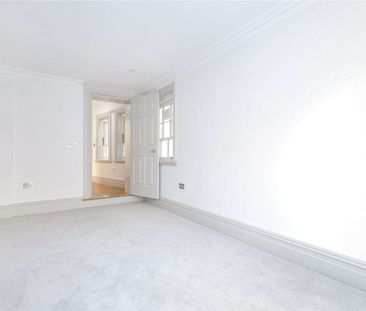 A charming mews house in the centre of Royal Tunbridge Wells - Photo 3