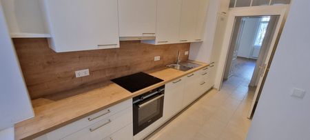 Helle Altbauwohnung mit Flügeltüren - Besichtigung FR 13.02 um 17.00 h und 17.30 h - Foto 4