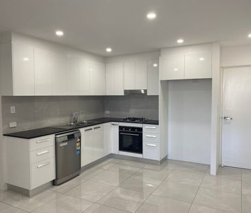 GREAT LOCATION BY THE SEA - Photo 3