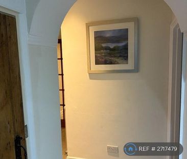2 bedroom semi-detached house to rent - Photo 2