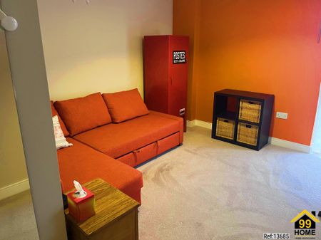 2 bed Flat in Winch House Stead Street, London, SE17 1BP - Photo 4